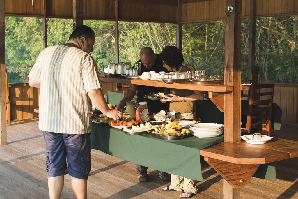Amazon Arowana Lodge Careiro Exteriér fotografie