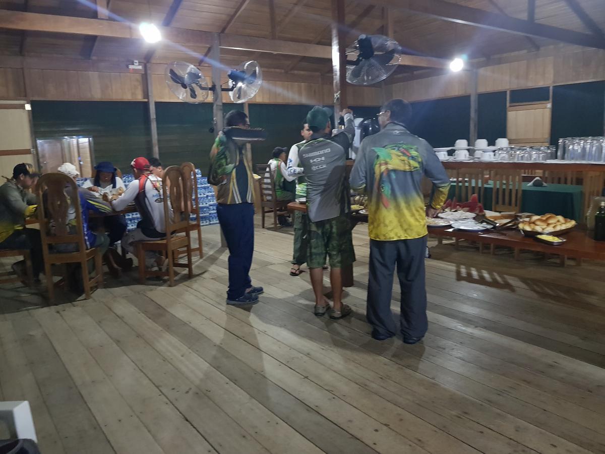 Amazon Arowana Lodge Careiro Exteriér fotografie